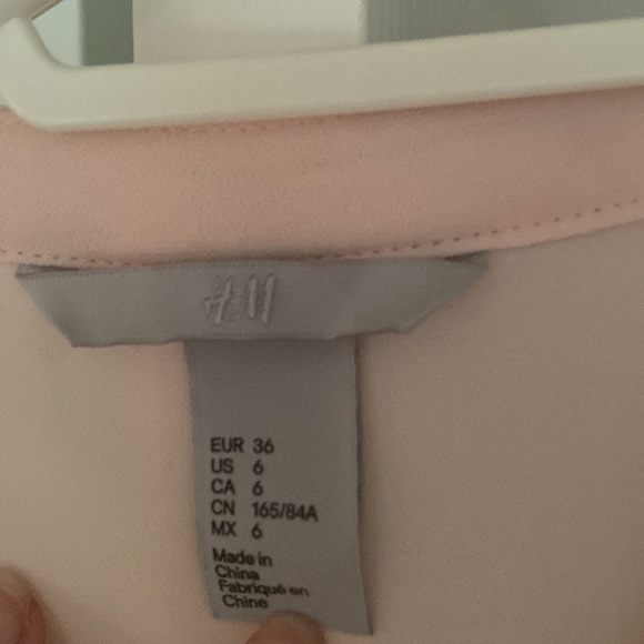 Hm light pink blouse - Picture 2 of 2